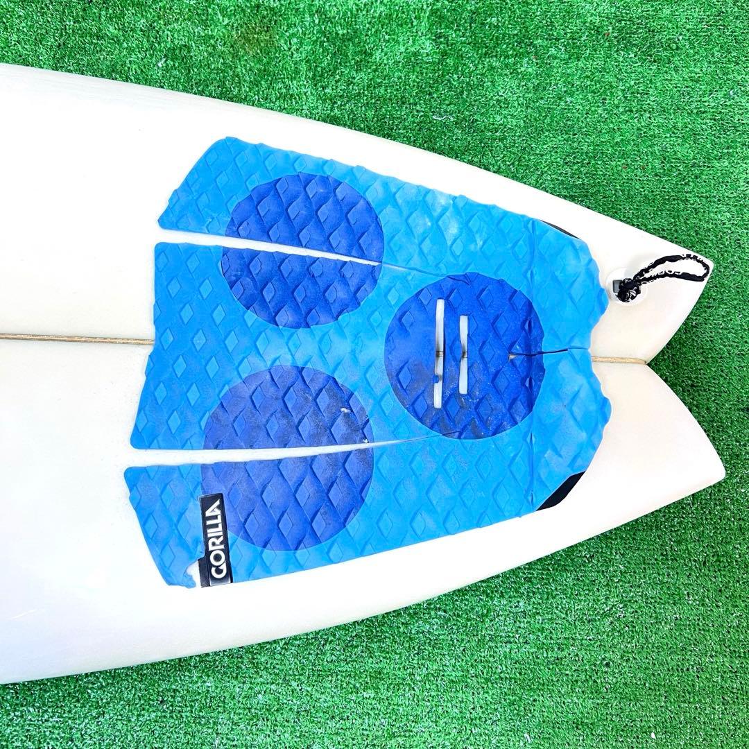 ジャスティス　サーフボード　タジマシェイプ　クアッド　フューチャー　良好　5’8