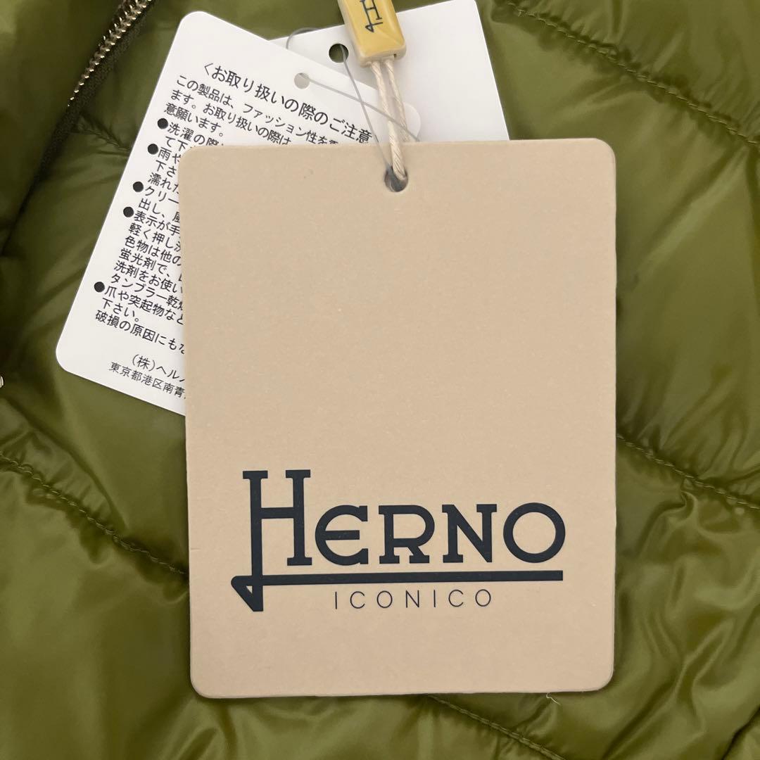 新品タグ付き　Herno オリーブグリーン ダウンベスト