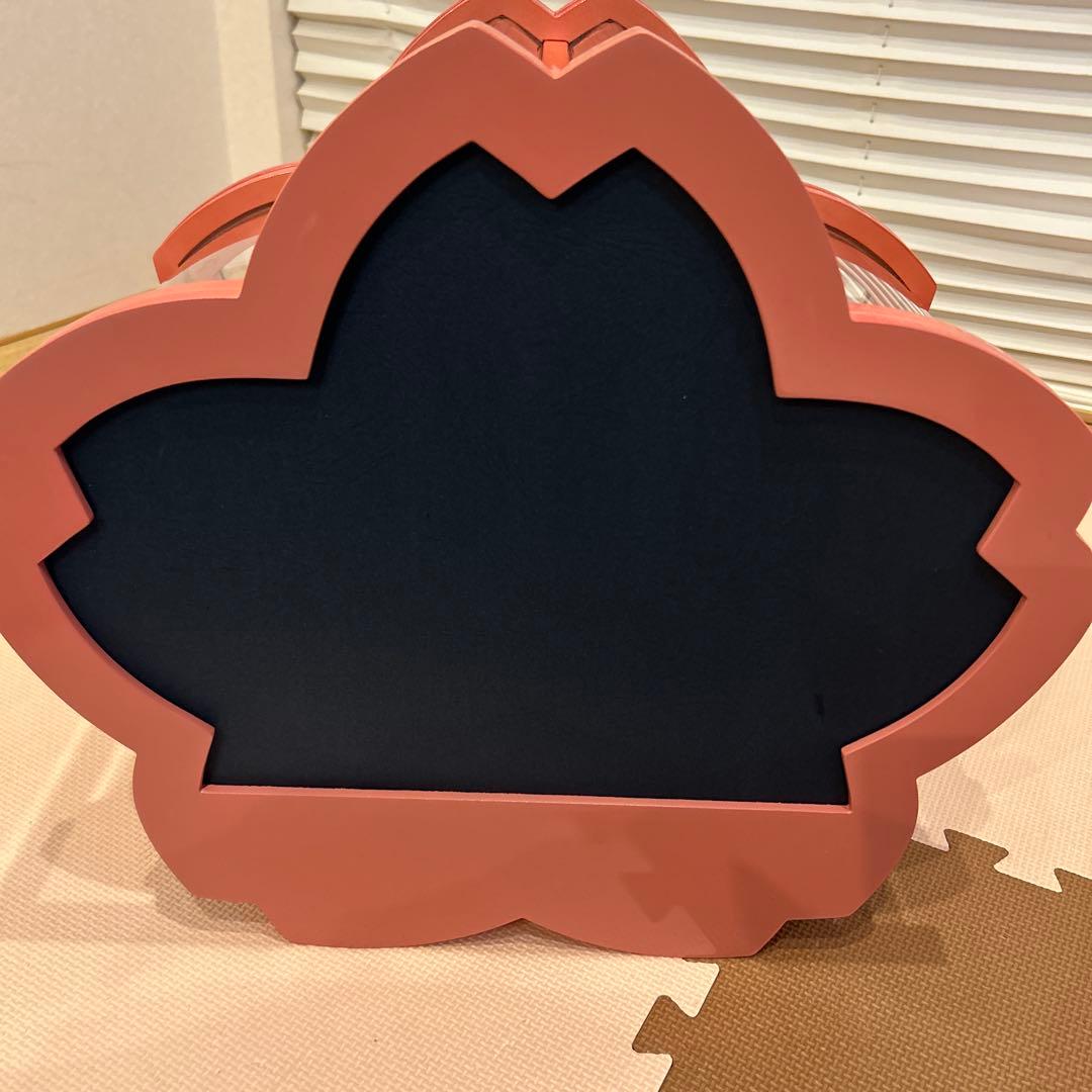 吉徳　ケース入り親王飾り　桜形ガラスケース付き雛人形