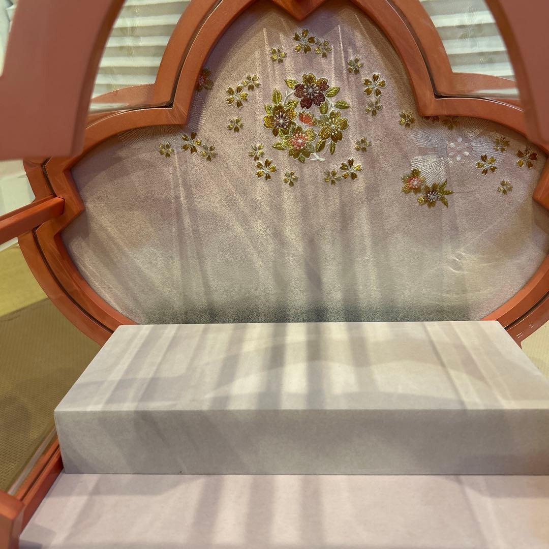 吉徳　ケース入り親王飾り　桜形ガラスケース付き雛人形