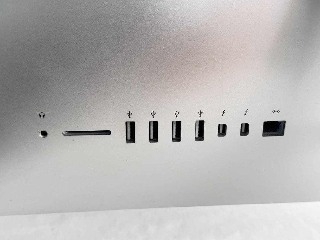 Apple iMac 　2013年に購入