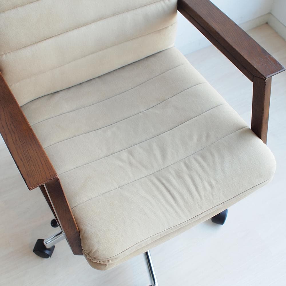 カリモク/karimoku デスクチェア ハイバック 木製アーム ファブリック