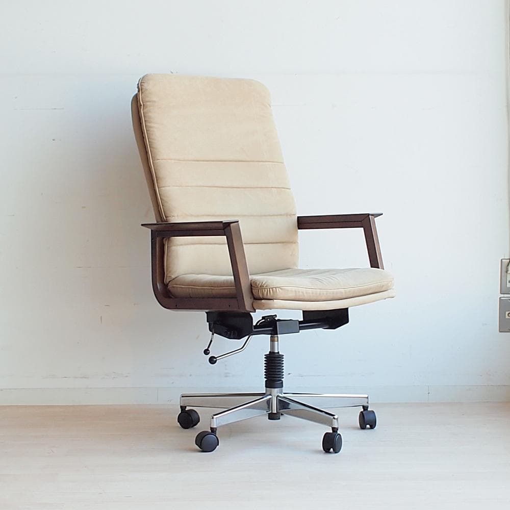 カリモク/karimoku デスクチェア ハイバック 木製アーム ファブリック