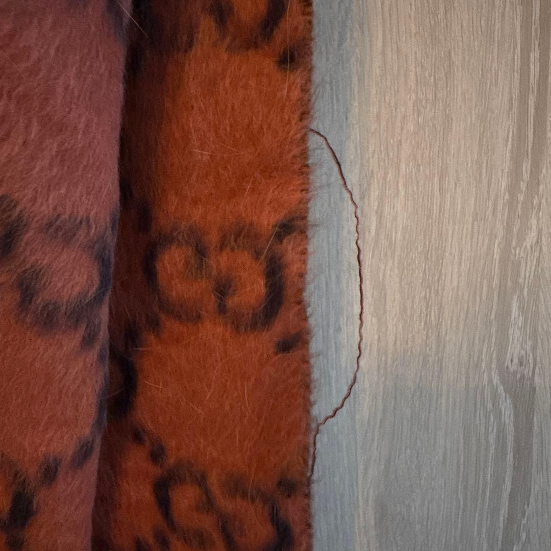 GUCCI ロゴパターン マフラー　ピンクブラック