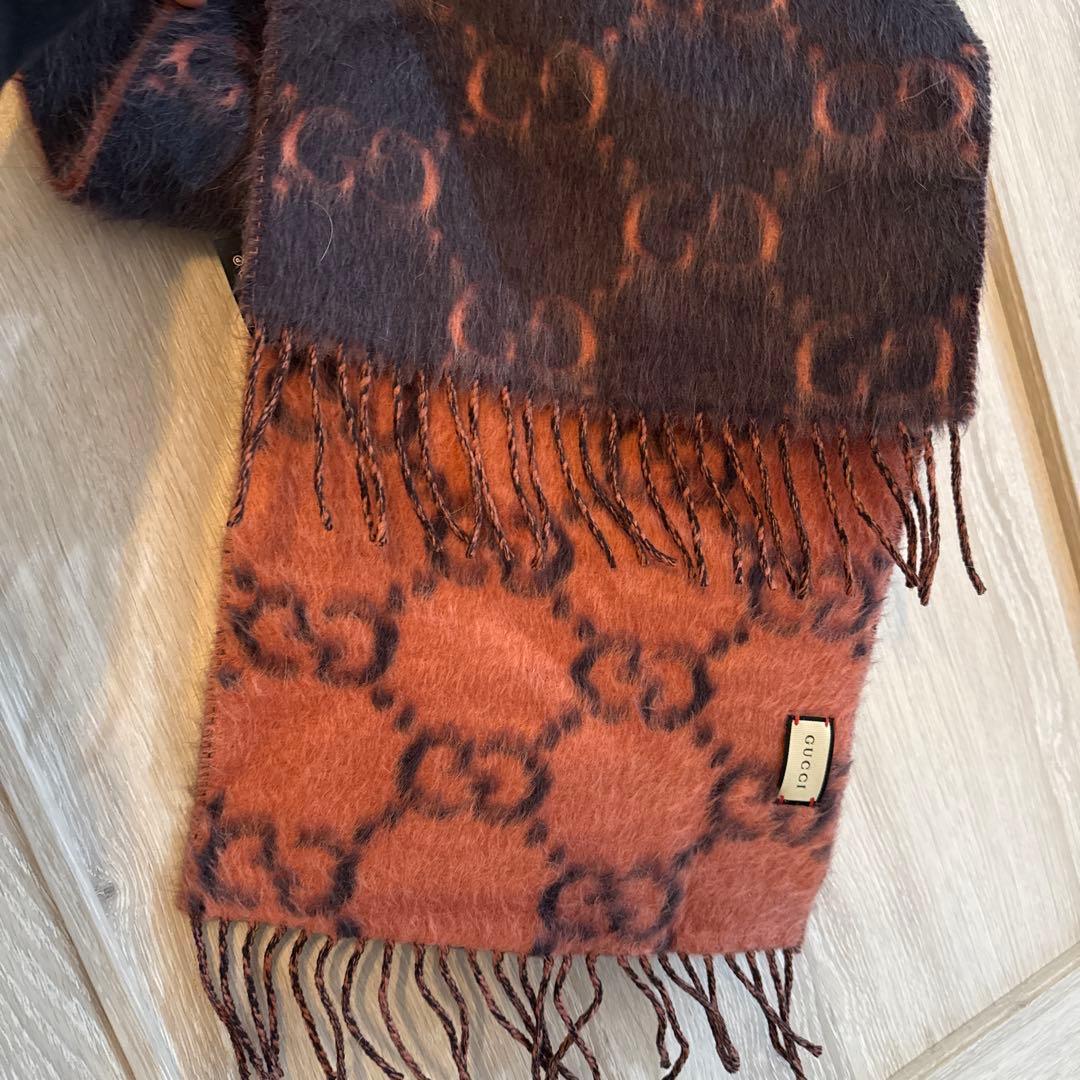 GUCCI ロゴパターン マフラー　ピンクブラック