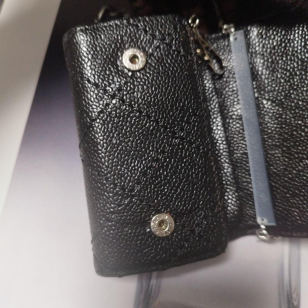 シャネルマトラッセ　キーケース　キャビアスキン　斜めがけ