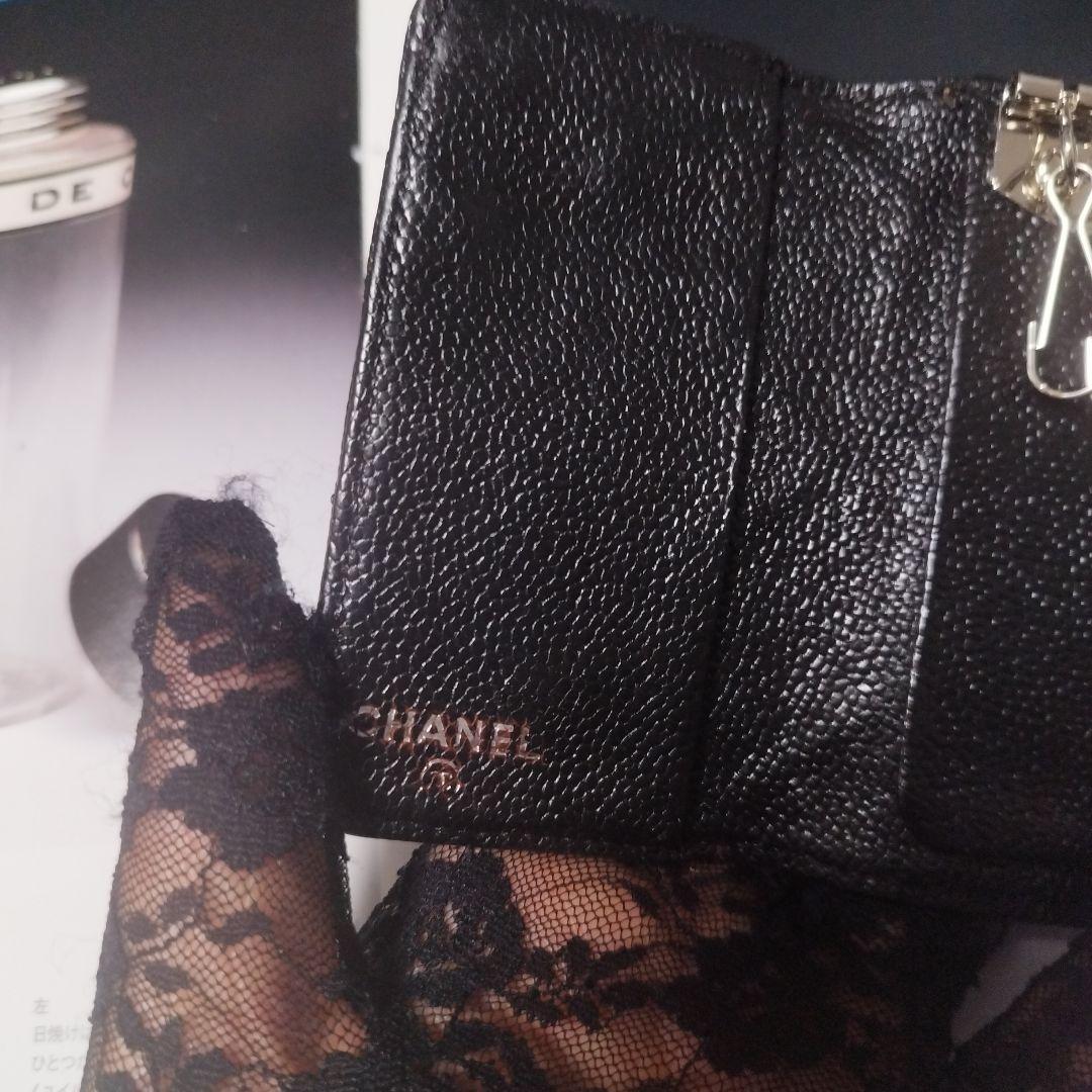 シャネルマトラッセ　キーケース　キャビアスキン　斜めがけ