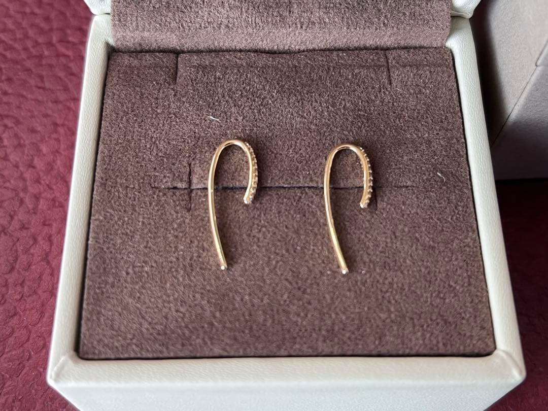 オレフィーチェK18YG スワン ミニ フック ピアス