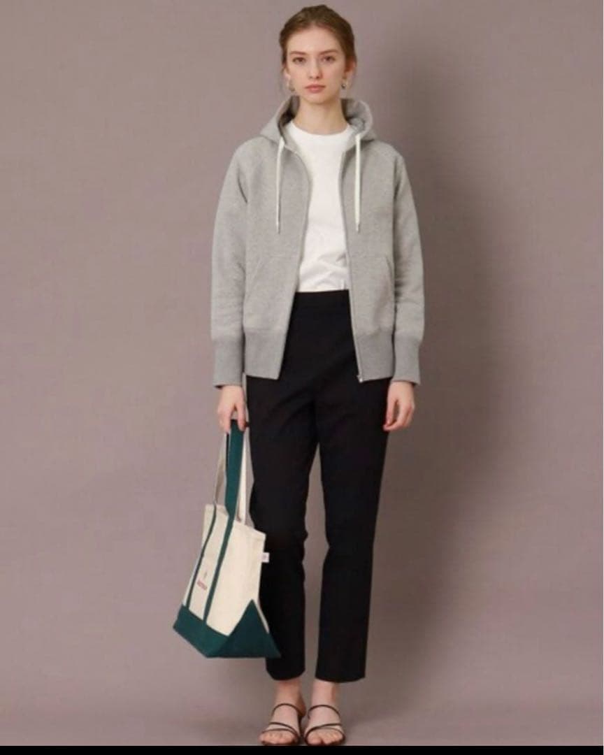 《新品タグ付》DRESSTERIOR(ドレステリア）大人気グレーパーカー