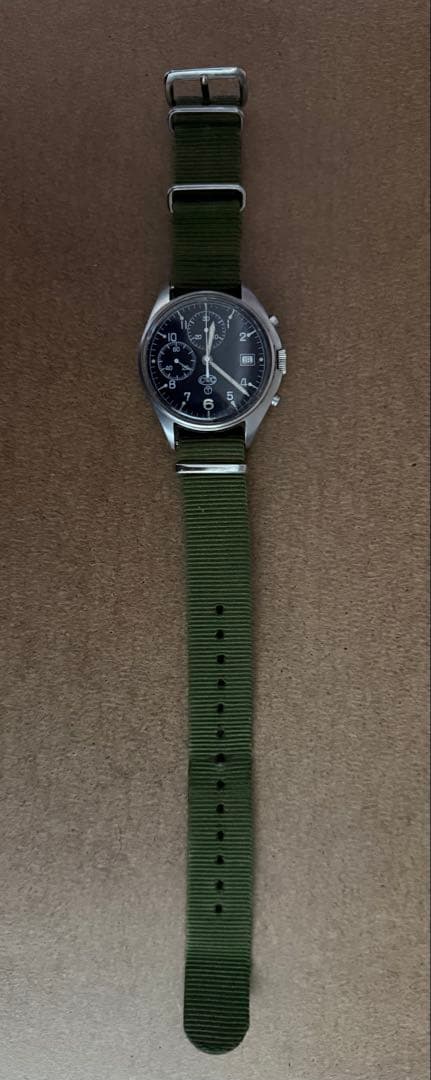 i*y様 CWC クロノグラフ 3針 ブラック文字盤 ミリタリー