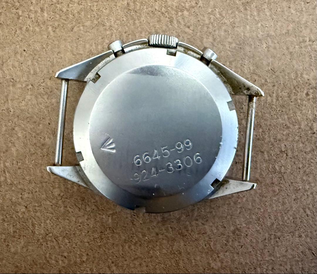 i*y様 CWC クロノグラフ 3針 ブラック文字盤 ミリタリー