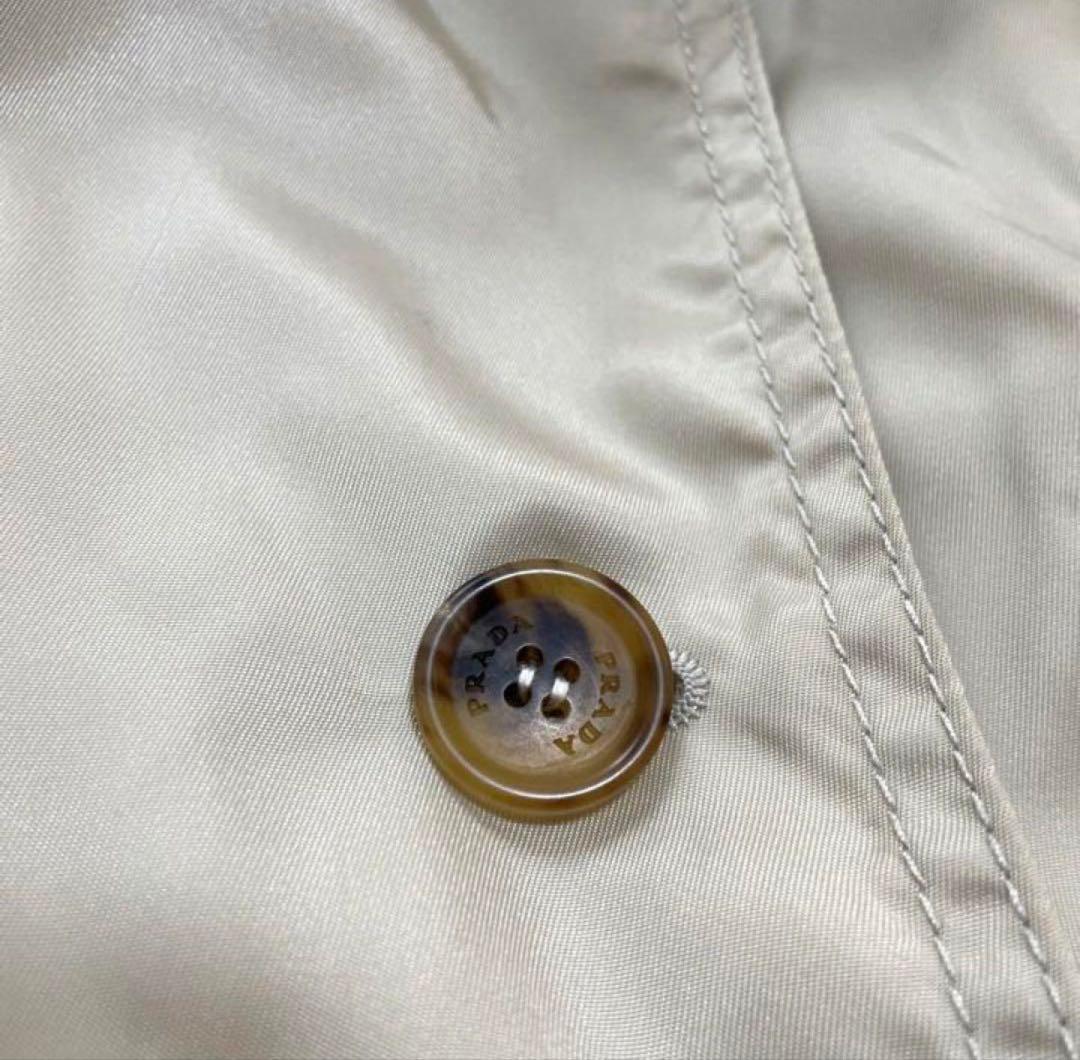 【PRADA】ロゴバックルベルト　ナイロントレンチコート