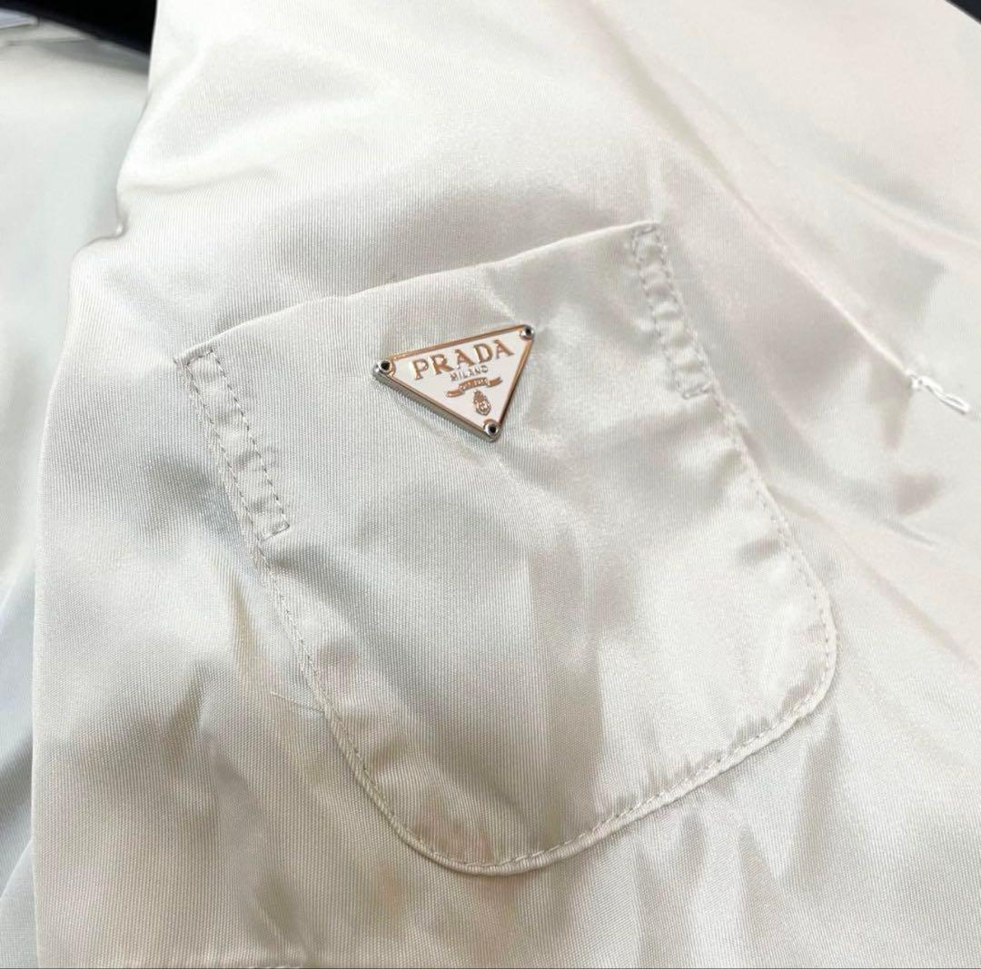 【PRADA】ロゴバックルベルト　ナイロントレンチコート