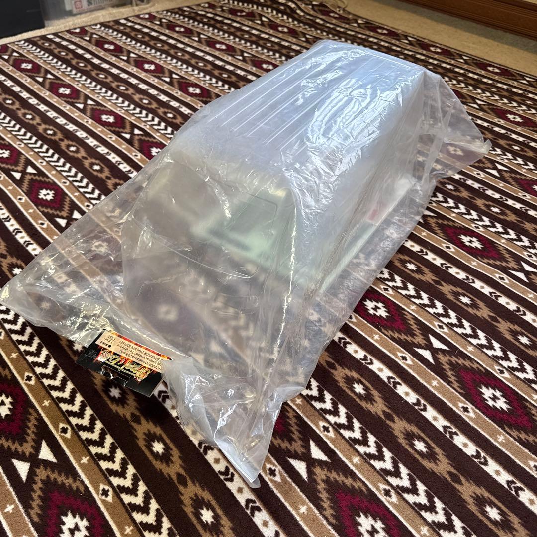 希少　ハイエース RCカー用クリアボディ 1/10スケール