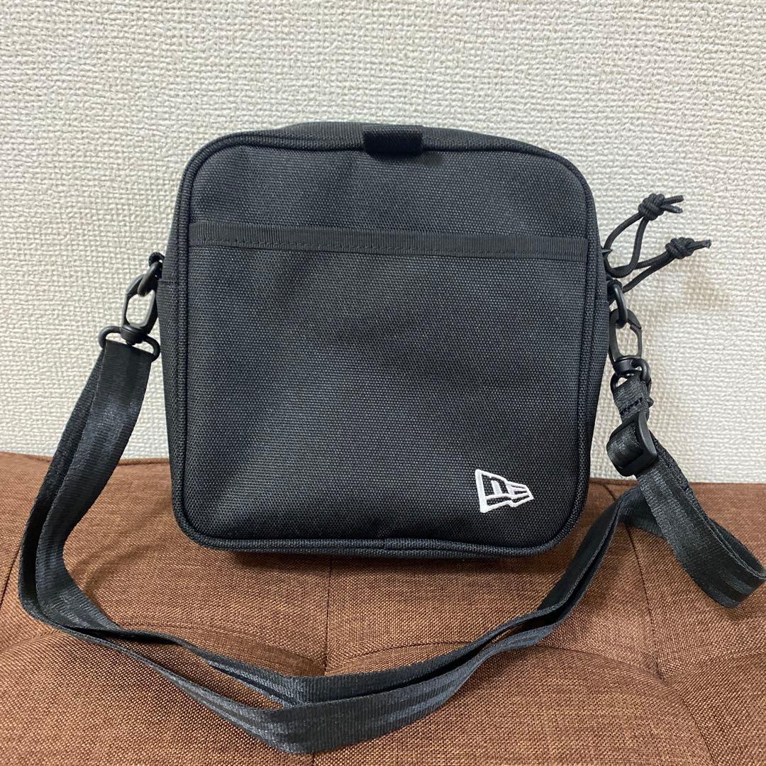 入手困難【新品】イーブイショルダーポーチ　バケットハット【中古】イーブイTシャツ