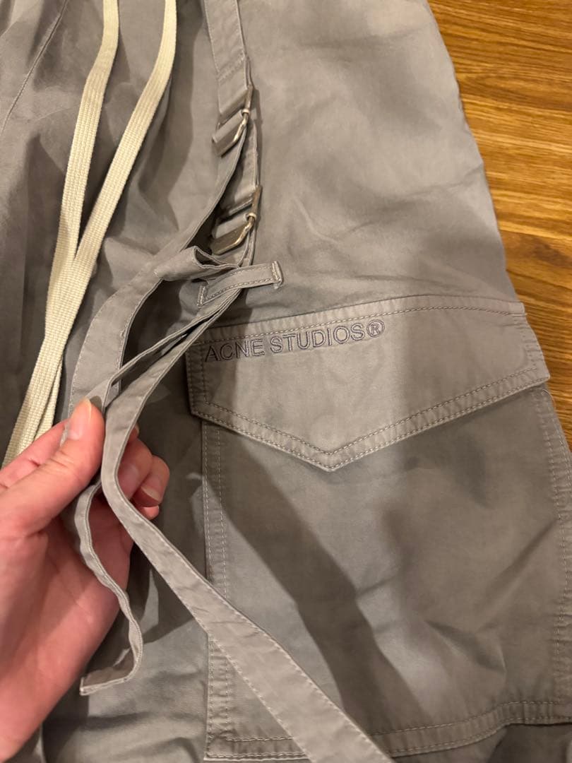 なお　ACNE STUDIOS CARGO TROUSERS
