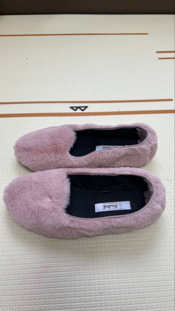 シューシャsciuscia TRAGARA ファー 38 ピンク