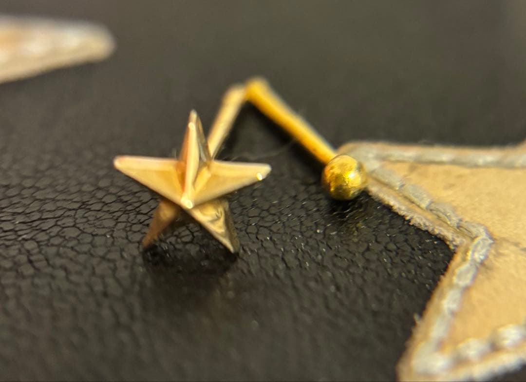 ◆ FANTASTIC MAN 星 スタッズ系ピアス K18YG 星ピアスのみ◆