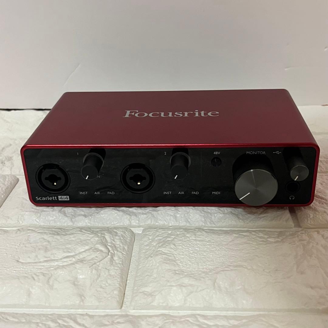 【美品】　Focusrite Scarlett 4i4 3rd Gen 第3世代