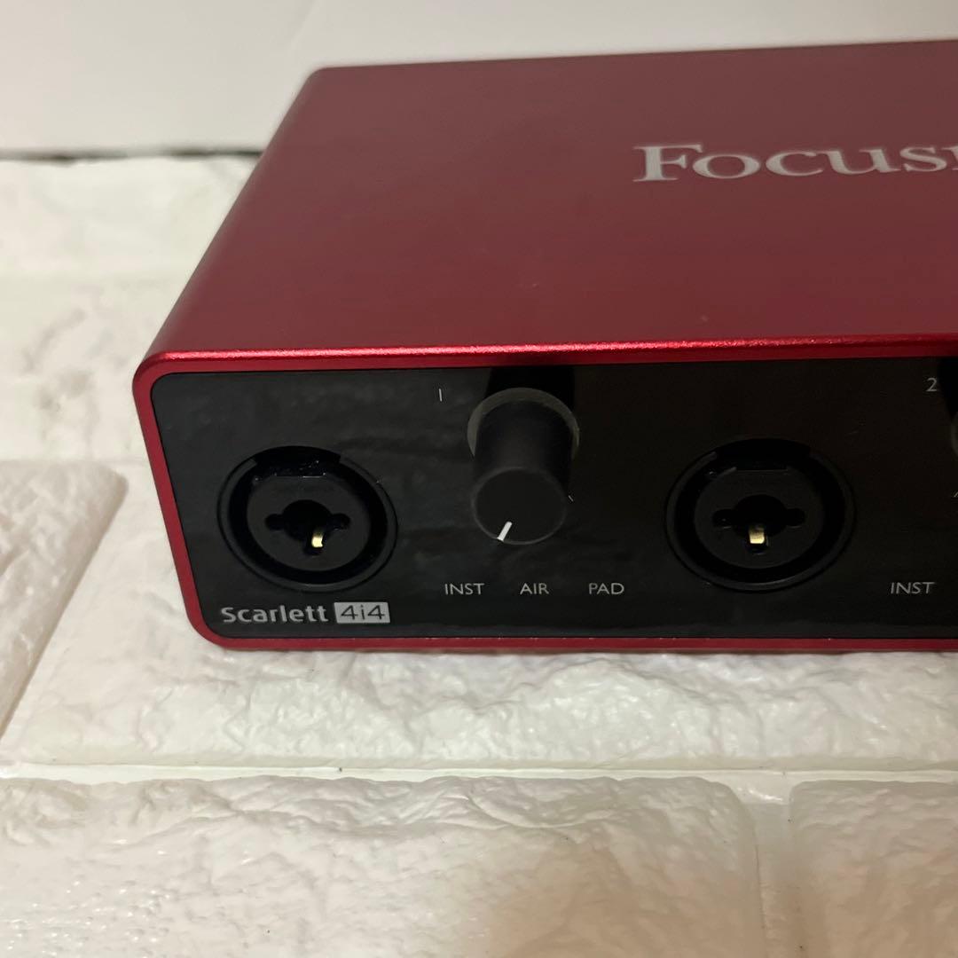【美品】　Focusrite Scarlett 4i4 3rd Gen 第3世代