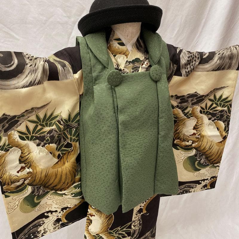 506ab82◎七五三 三歳 男の子 セミアンティーク着物&被布 虎龍 黒◎