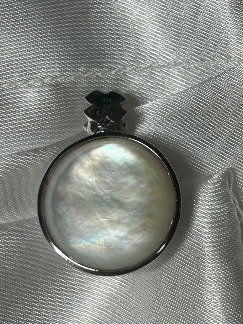 マベパール K18WG ペンダントトップ