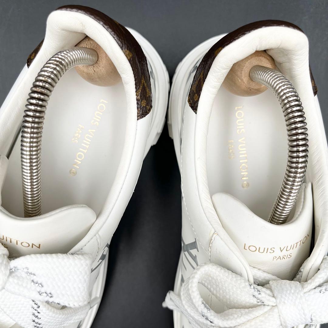 美品✨ ヴィトン タイムアウト モノグラム エンボス レディース スニーカー