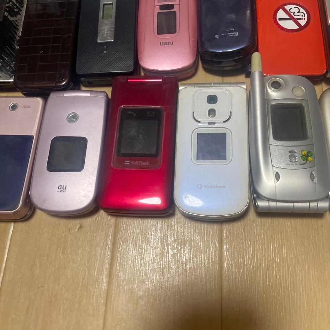 100台　大量　まとめ　携帯電話　ガラケー　本体
