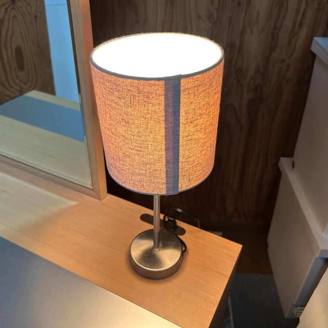 都内23区送料無料❗️関本家具　アンテカルネ　ドレッサー　椅子スタンドライト付き✨