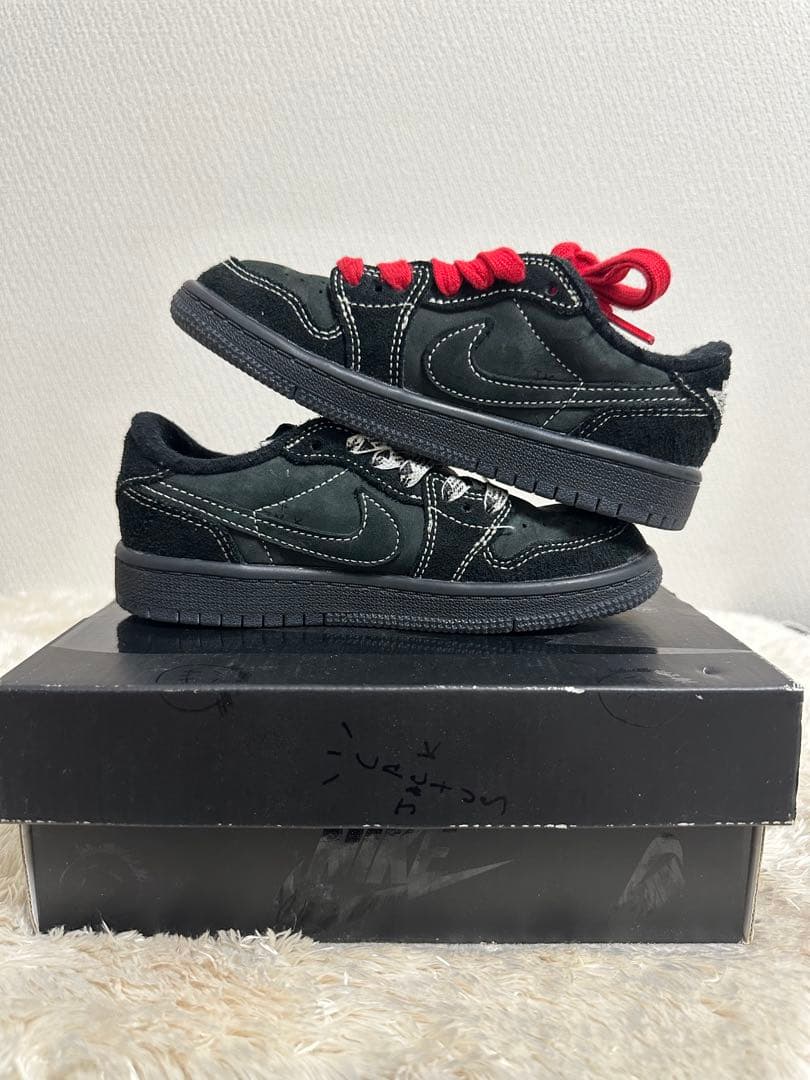 Travis Scott × Nike Black Phantom