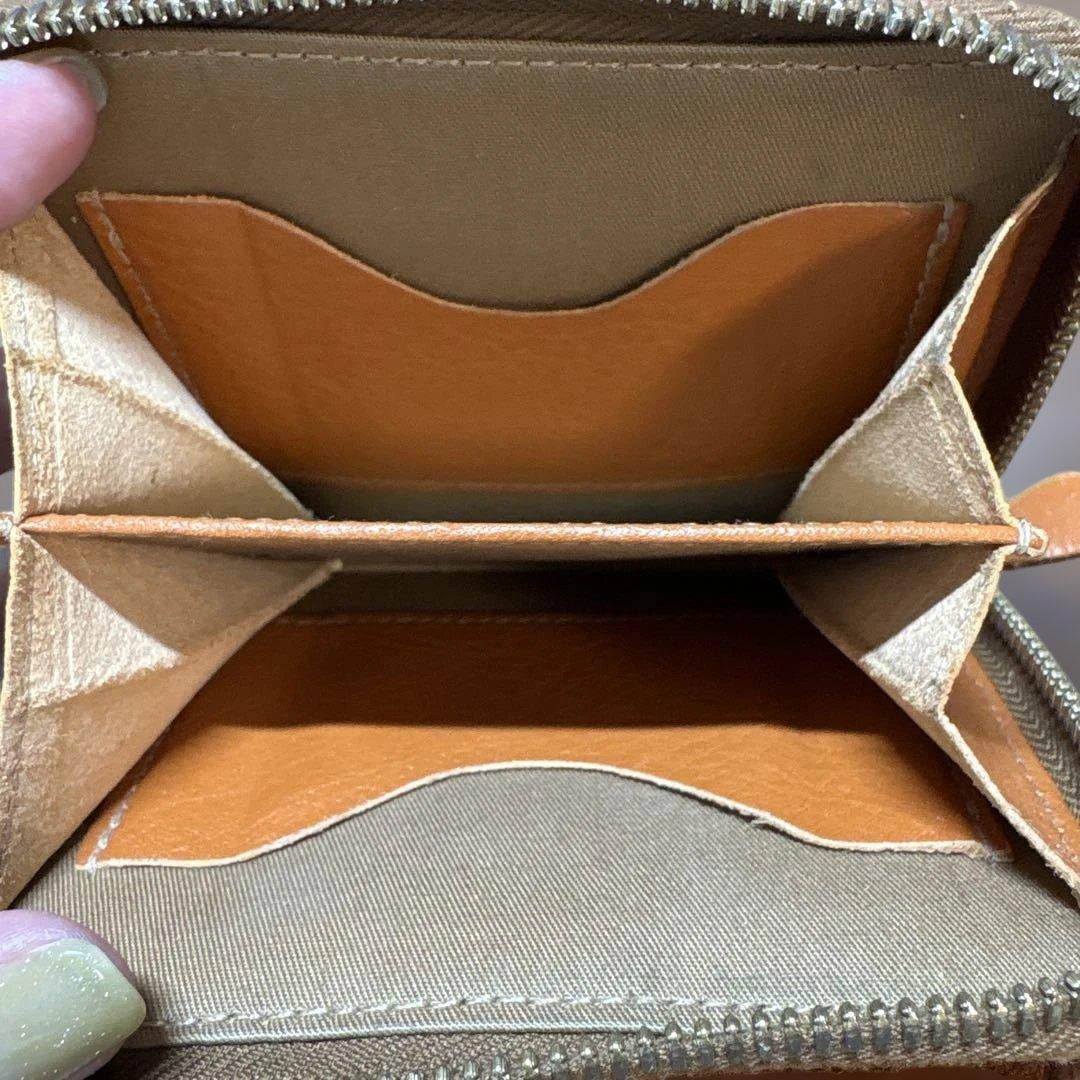 【美品】ILBISONTEレザー 二つ折り財布