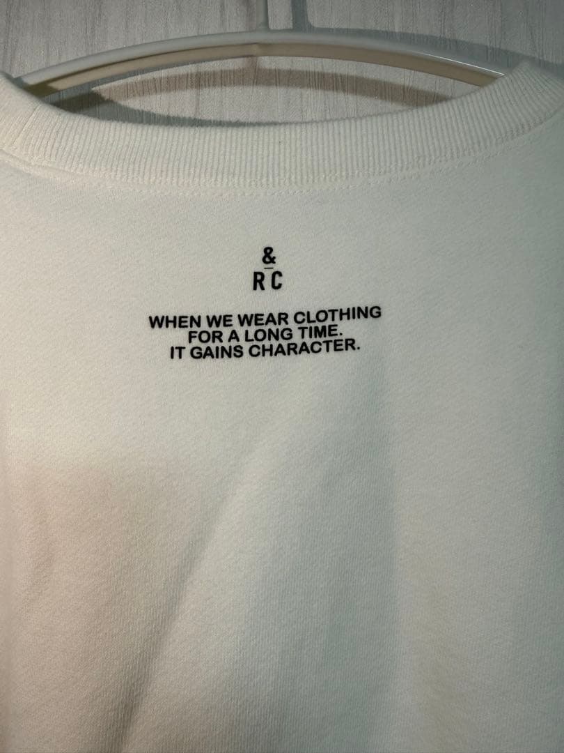 ホワイトオーバーサイズスウェット