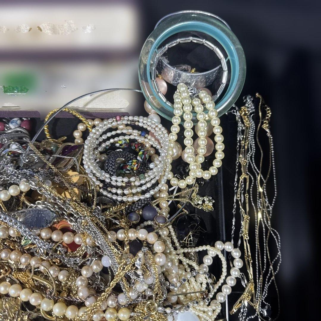 2958★昔のアクセサリー　大量★整理品　遺品★ネックレス　ブレスレット他