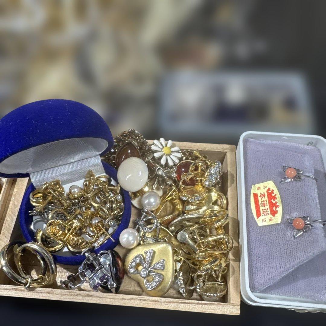 2958★昔のアクセサリー　大量★整理品　遺品★ネックレス　ブレスレット他