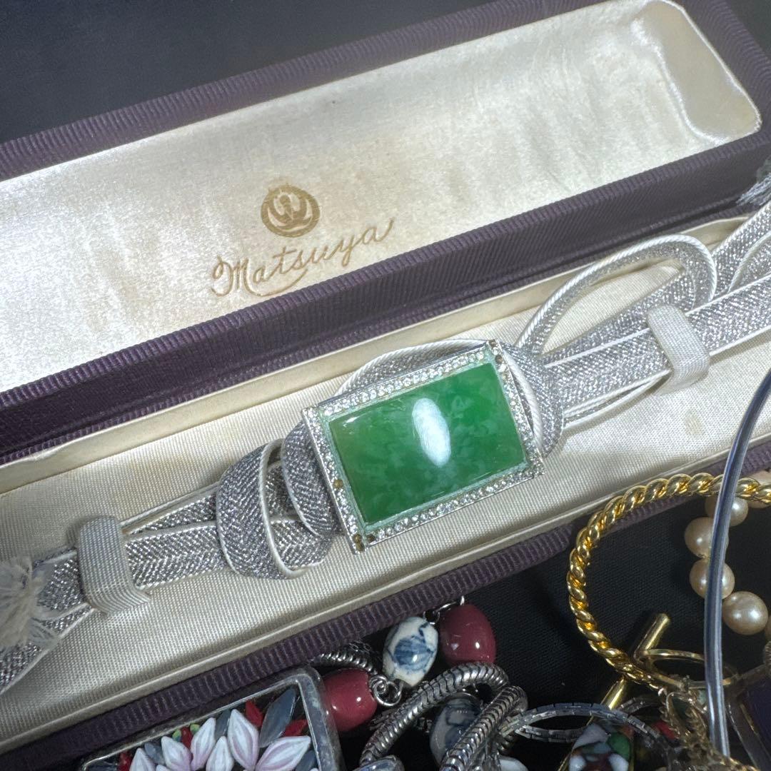 2958★昔のアクセサリー　大量★整理品　遺品★ネックレス　ブレスレット他