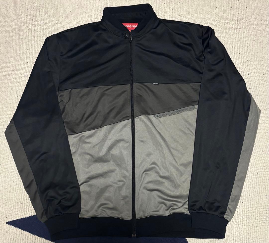 supreme シュプリーム