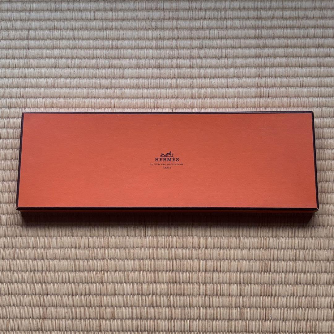 新品未使用 HERMES エルメス ネクタイ ネイビー 動物柄