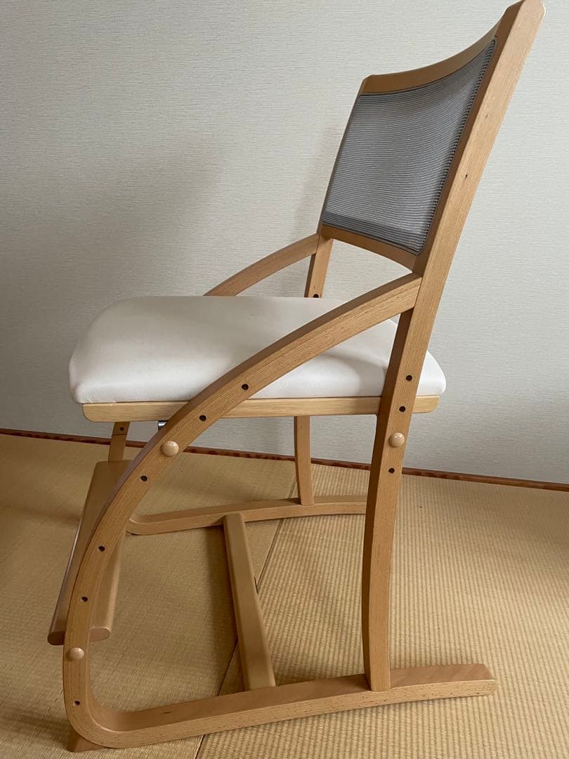 カリモクデスクチェア