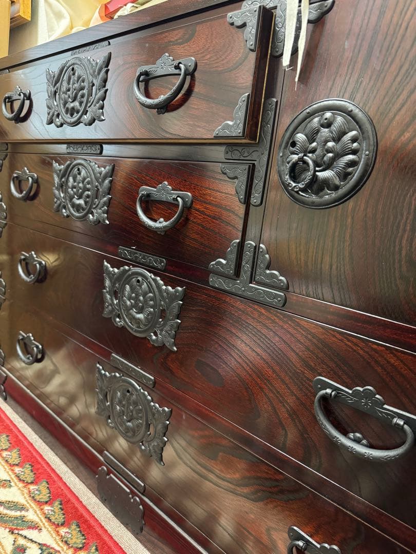 激安-ほぼ新品 正真正銘 岩屋箪笥 幅120センチ　拭漆/欅/南部鉄器