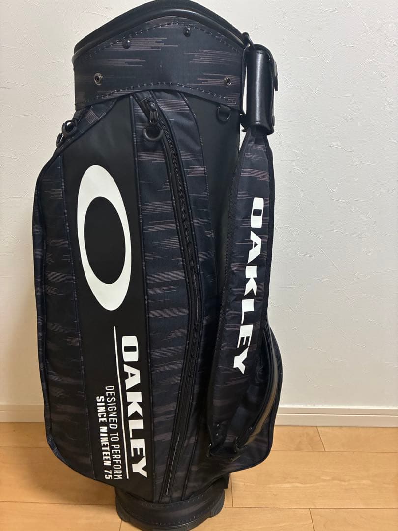 く*ん様 【極美品】OAKLEY 9.5型　キャディバック