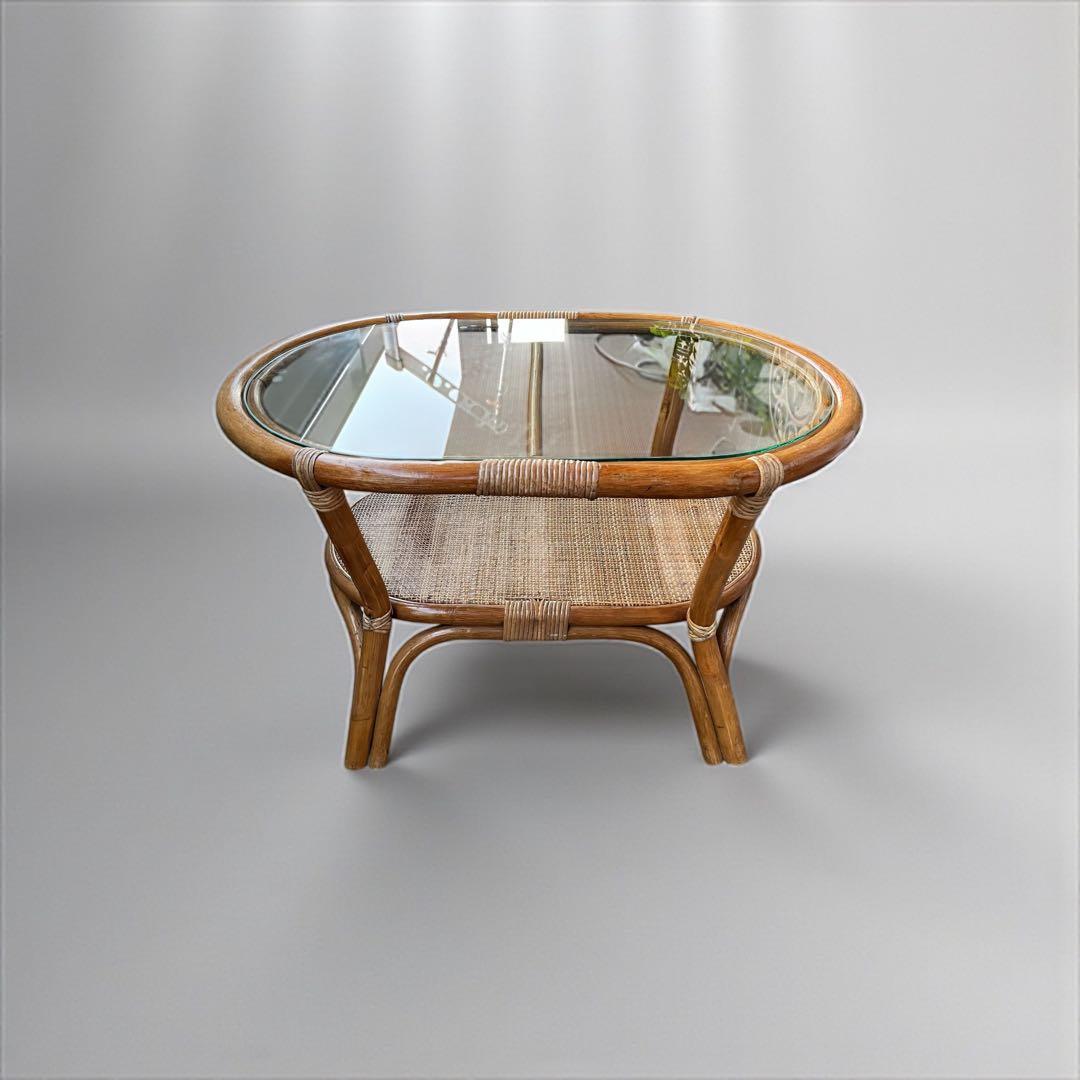 「ラタン×ガラスの美曲線！天然素材ローテーブル」　ガラステーブル