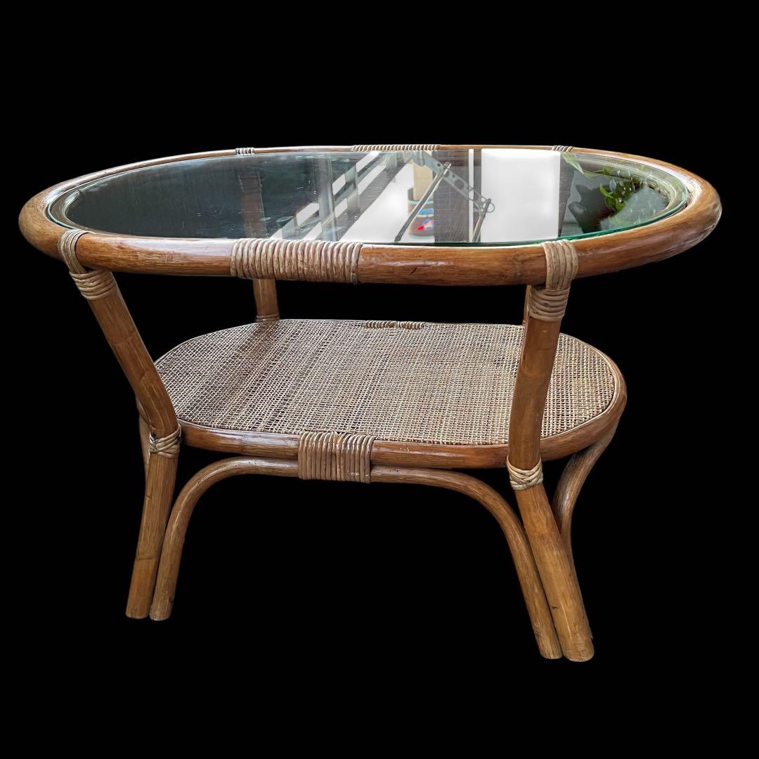 「ラタン×ガラスの美曲線！天然素材ローテーブル」　ガラステーブル