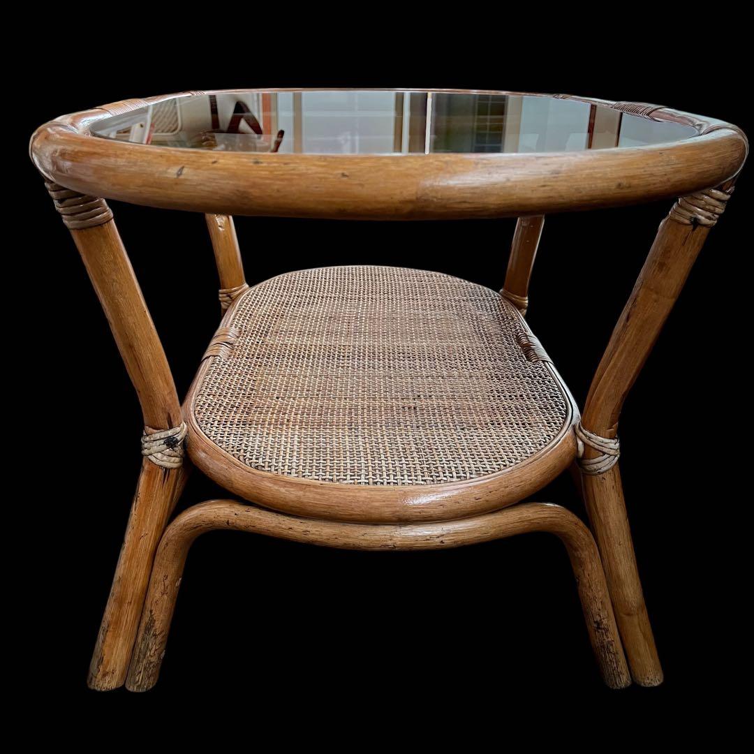 「ラタン×ガラスの美曲線！天然素材ローテーブル」　ガラステーブル