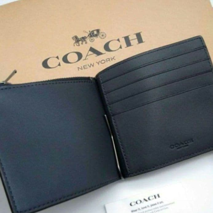 新品　COACH　マネークリップ　折り財布　メンズ　人気の小銭入れ付き