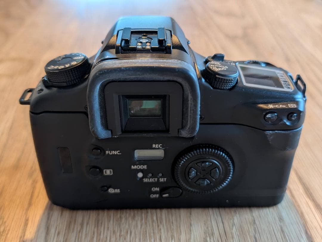 Canon EOS 7 一眼レフカメラ ボディ おまけつき キヤノン