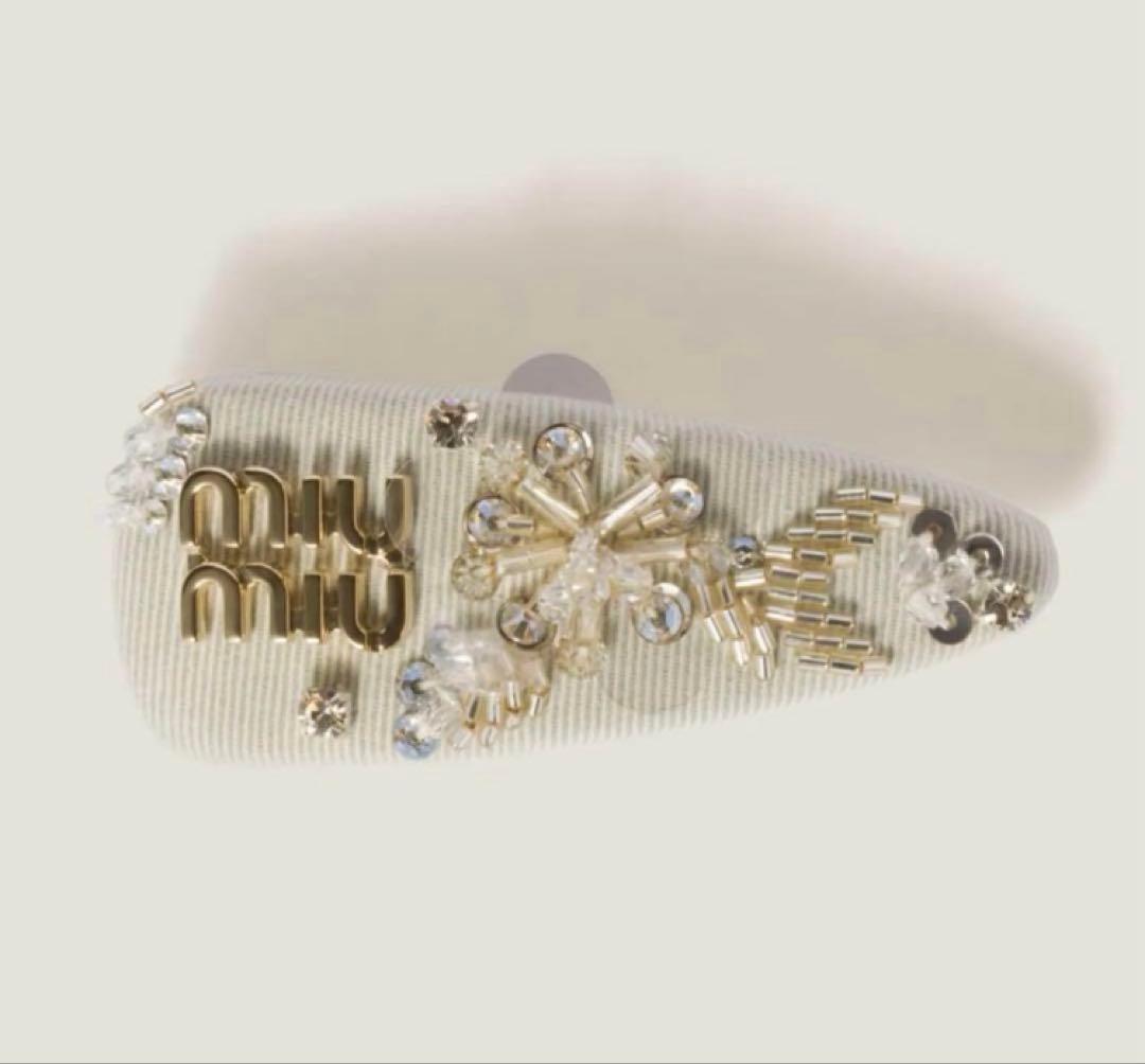 最終値下げMIUMIU ヘアピン エンブロイダリー ギャバジン バレッタ ビーズ