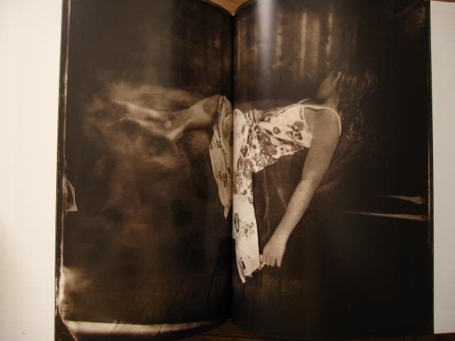 アート・デザイン・音楽 Jacqueline Roberts: Nebula