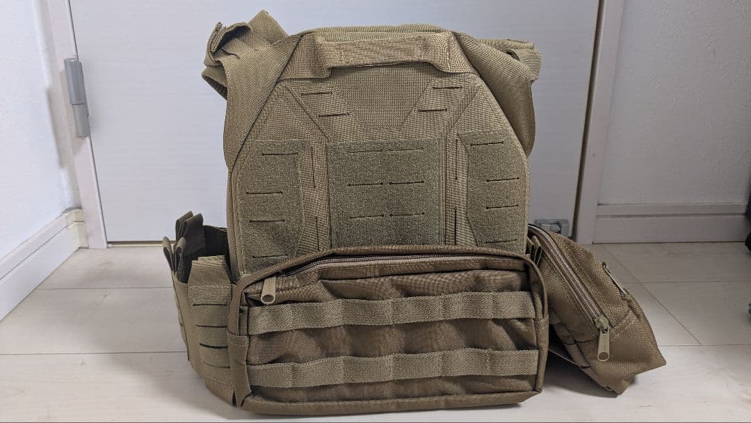 【中古現状品】サバゲー 装備品　 プレキャリ、タクティカルベルト、ポーチ類