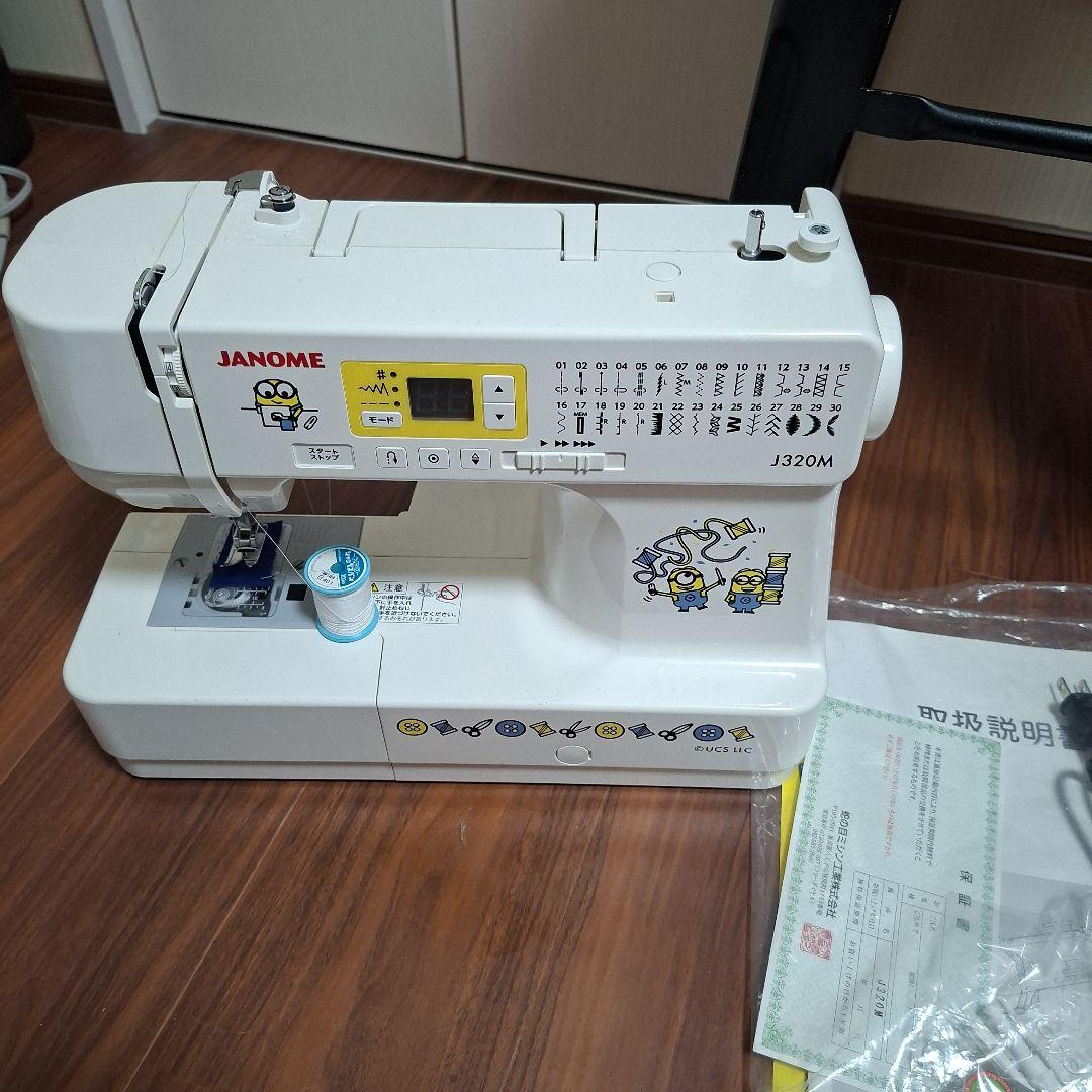 美品ミニオンミシン　ジャノメＪ３２０Ｍ新古品