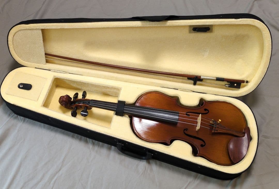 MASAKICHI.SUZUKI. No.w1 4/4 　弓、ハードケース付き